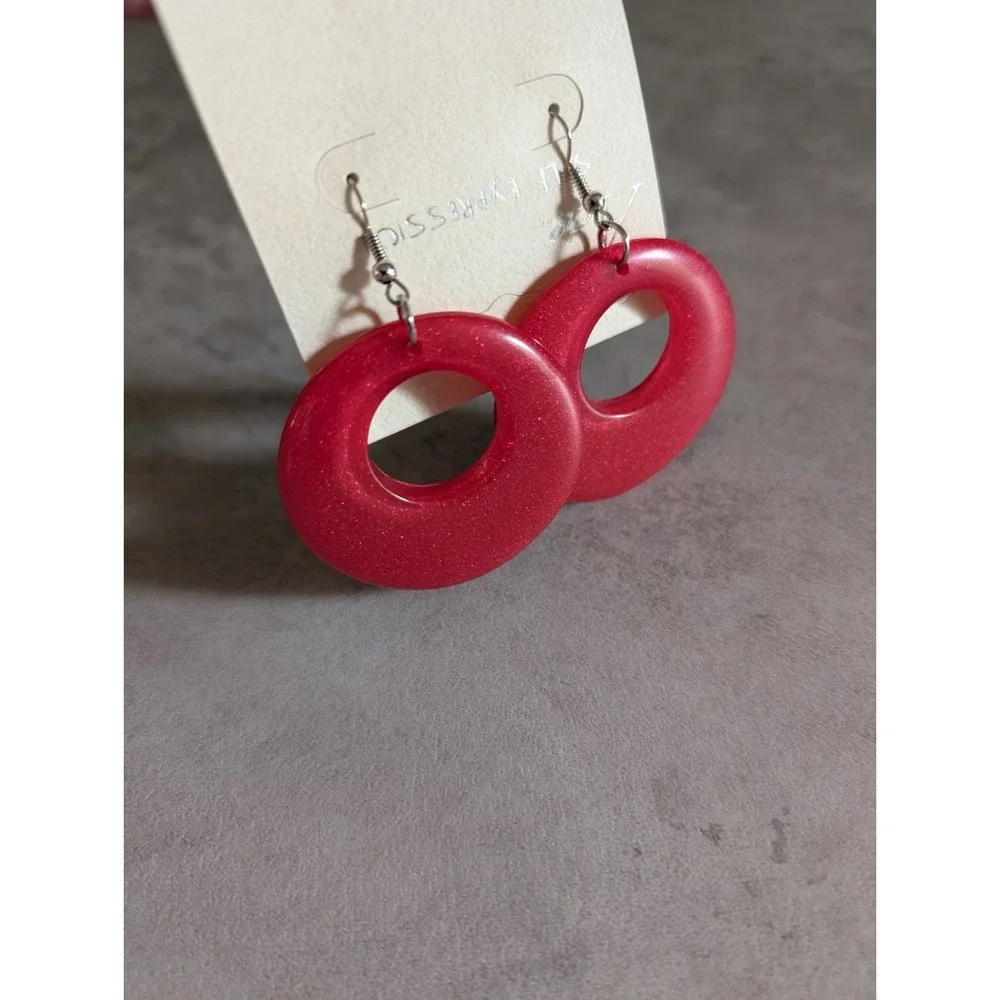 Vintage Red Sparkle Resin Plastic Dangle Hollow Hoop Costume Earrings Glitter